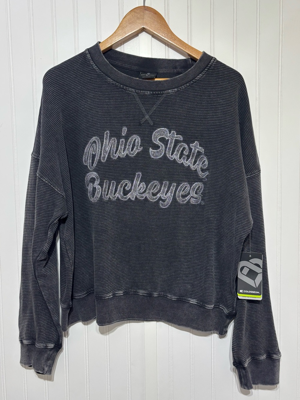 Colosseum Ohio State Buckeyes Salesman Sample Washed Women’s Sweatshirt Size M